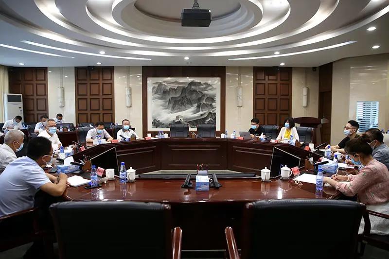 新能源车驶入新赛道 甲醇汽车商业化演进蓄势待发